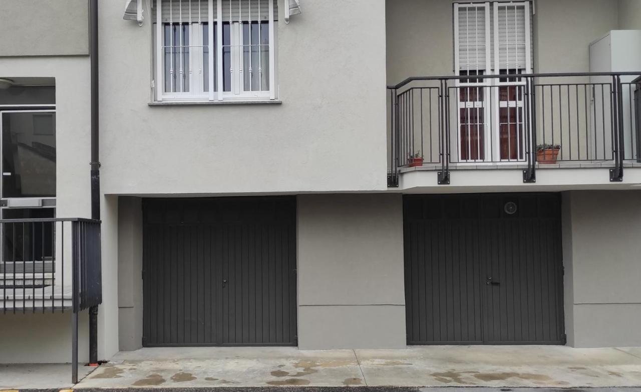 Vinhome Bilocale Con Garage Privato Alba Centro Exterior foto